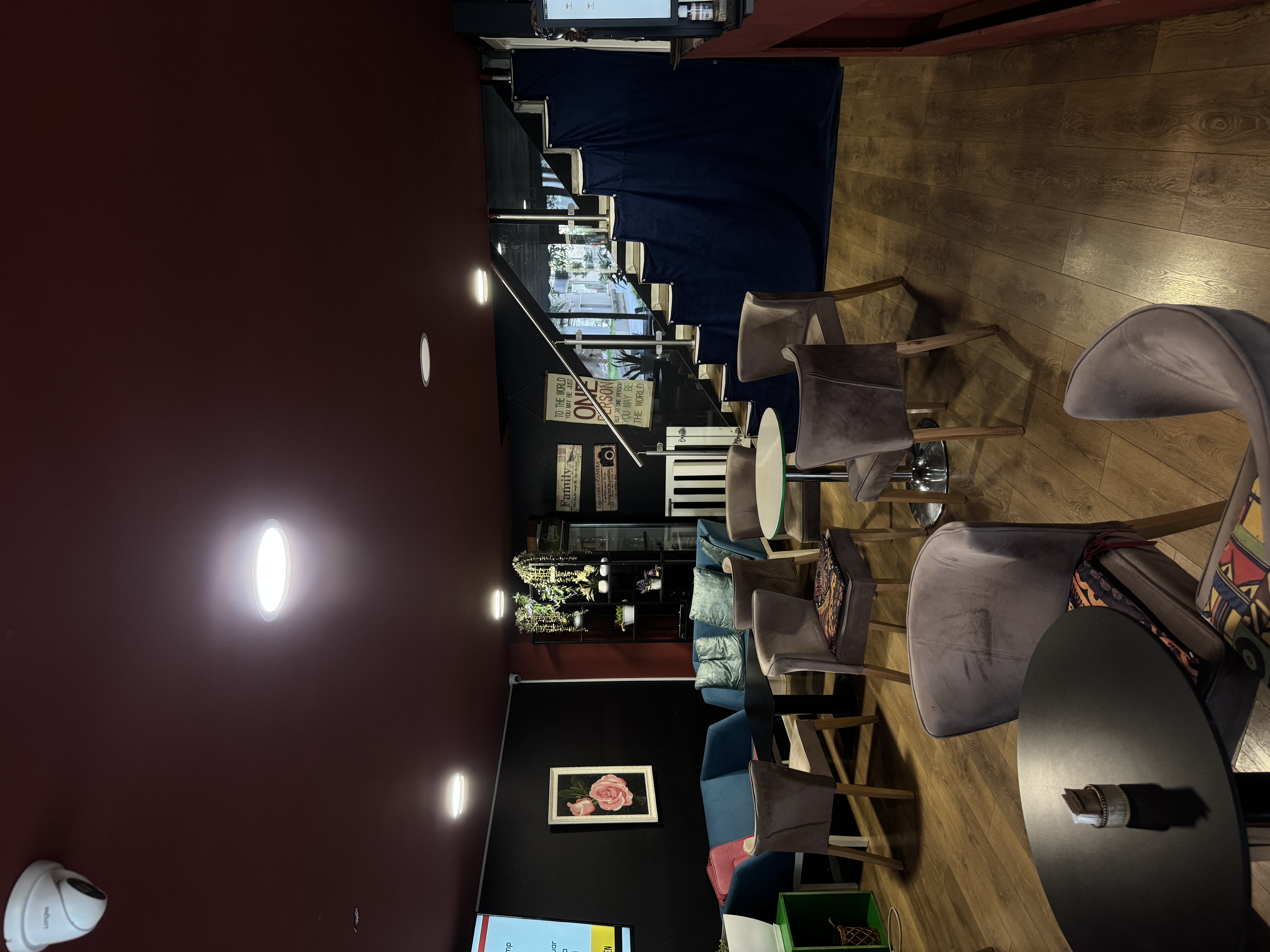 Cozy café atmosphere at Cep Drink